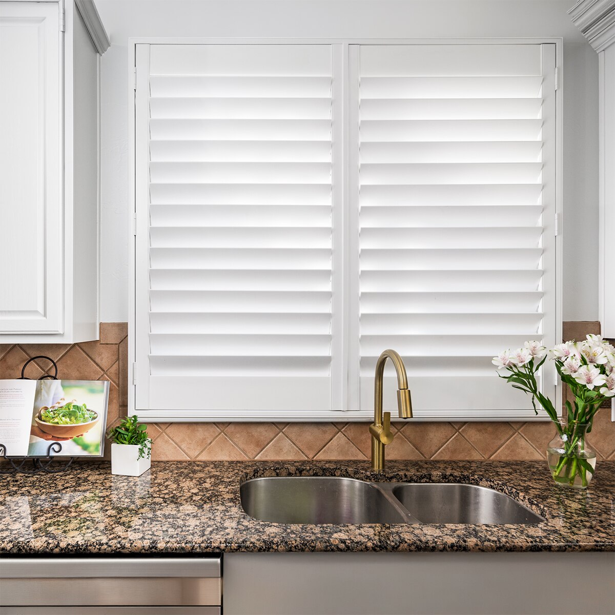 American Blinds: Solid Core Polymer Shutters